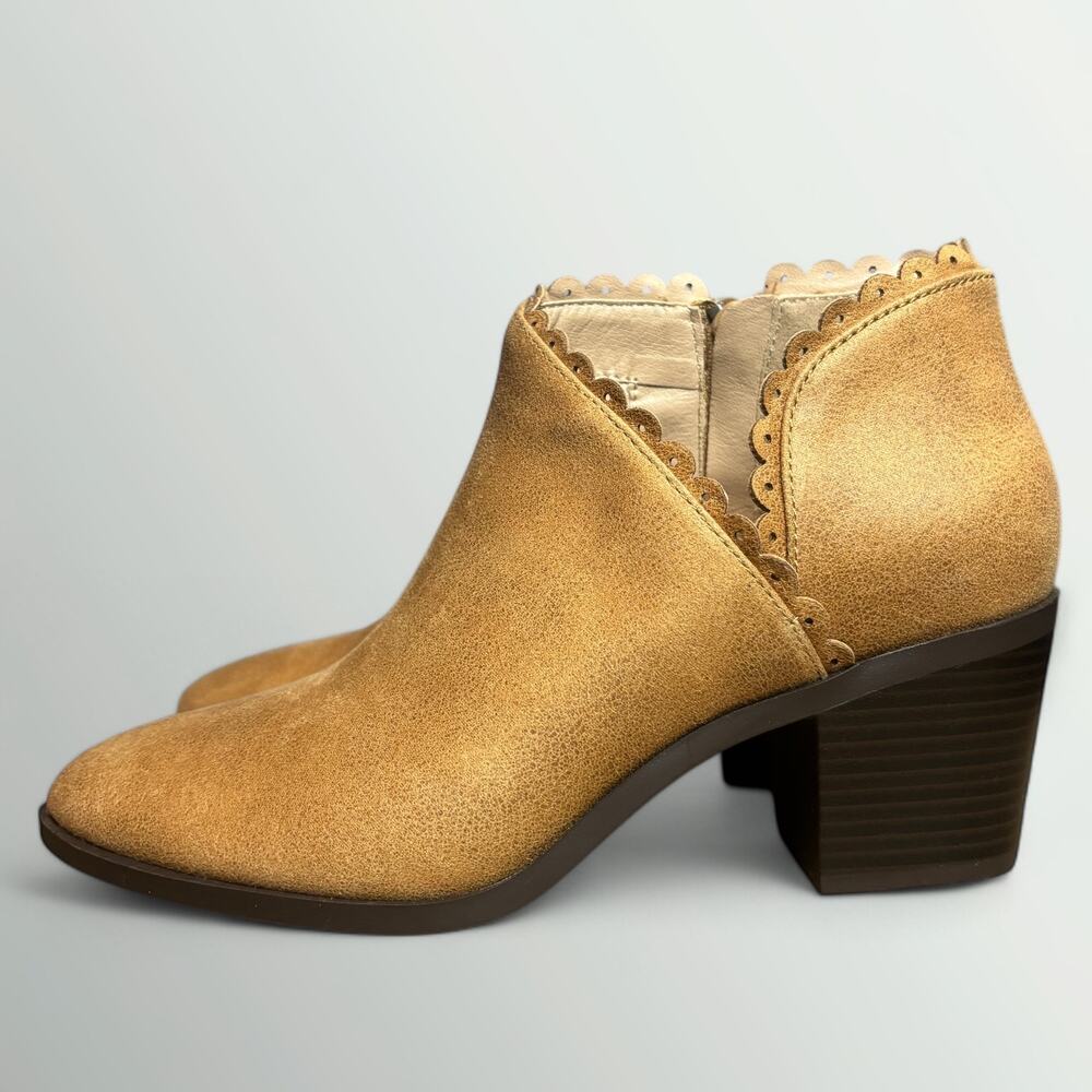 Journee Collection Womens Tessa Bootie in Tan